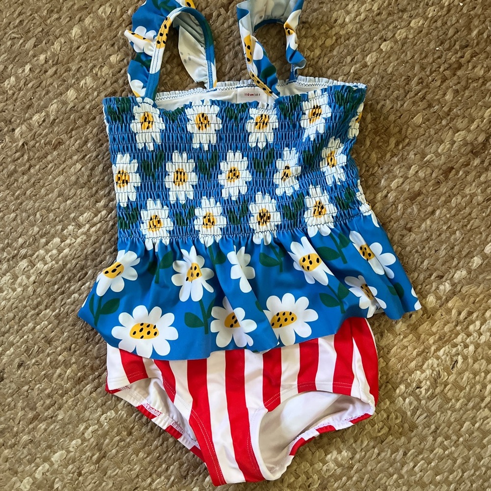 Hanna Andersson Blue Floral and Red Striped Kids Swimsuit size 110 (5)